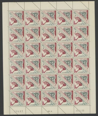 MONACO, 3 DIFFERENT SE-TENANT SHEETS TRIANGLES TRANSPORTS FROM 1953-54 <i> MONACO, 3 VERSCHIEDENE BOGEN DREIECKSMARKEN MIT ZUSAMMENHÄNGENDEN VERKEHRSMOTIVEN alt/neu</i> - Image 2