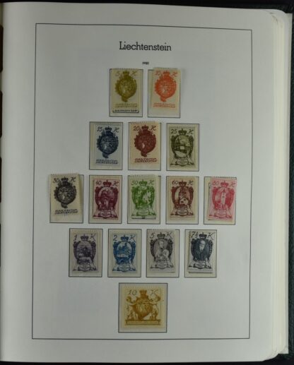 LIECHTENSTEIN EXCELLENT COLLECTION 1912/2000 TWO LIGHTHOUSE ALBUMS /<i>LIECHTENSTEIN – AUSGEZEICHNETE SAMMLUNG 1912/2000 IN ZWEI LEUCHTTURM-ALBEN ungebraucht oder postfrisch</i> - Image 7