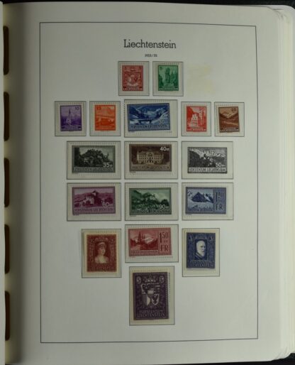 LIECHTENSTEIN EXCELLENT COLLECTION 1912/2000 TWO LIGHTHOUSE ALBUMS /<i>LIECHTENSTEIN – AUSGEZEICHNETE SAMMLUNG 1912/2000 IN ZWEI LEUCHTTURM-ALBEN ungebraucht oder postfrisch</i> - Image 17