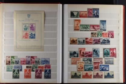 YUGOSLAVIA, FINE COLLECTION 1918-69 UNUSED WITH MANY BETTER IN  STOCK BOOK, MOSTLY NEVER HINGED <i>JUGOSLAWIEN, feine Sammlung 1918–1969 ungebraucht in Steckbuch, mit vielen besseren Ausgaben, meist postfrisch.</i> - Image 16