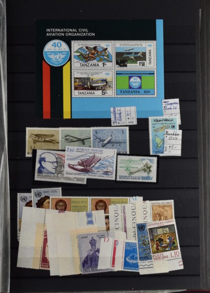TWO STOCKBOOKS MOSTLY TOPICAL STAMPS AS IS / <i>Zwei Einsteckbücher mit meist thematischen Marken meist postfrisch, angeboten wie besehen</i> - Image 14