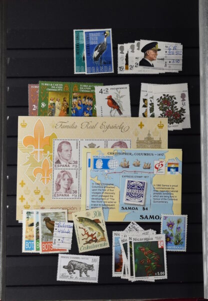 TWO STOCKBOOKS MOSTLY TOPICAL STAMPS AS IS / <i>Zwei Einsteckbücher mit meist thematischen Marken meist postfrisch, angeboten wie besehen</i> - Image 21