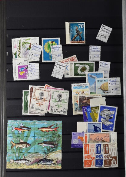 TWO STOCKBOOKS MOSTLY TOPICAL STAMPS AS IS / <i>Zwei Einsteckbücher mit meist thematischen Marken meist postfrisch, angeboten wie besehen</i> - Image 23