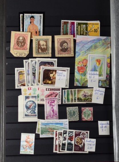 TWO STOCKBOOKS MOSTLY TOPICAL STAMPS AS IS / <i>Zwei Einsteckbücher mit meist thematischen Marken meist postfrisch, angeboten wie besehen</i> - Image 25