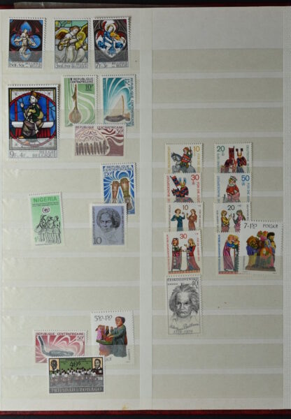 TWO STOCKBOOKS MOSTLY TOPICAL STAMPS AS IS / <i>Zwei Einsteckbücher mit meist thematischen Marken meist postfrisch, angeboten wie besehen</i> - Image 54