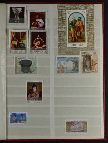 TWO STOCKBOOKS MOSTLY TOPICAL STAMPS AS IS / <i>Zwei Einsteckbücher mit meist thematischen Marken meist postfrisch, angeboten wie besehen</i> - Image 56