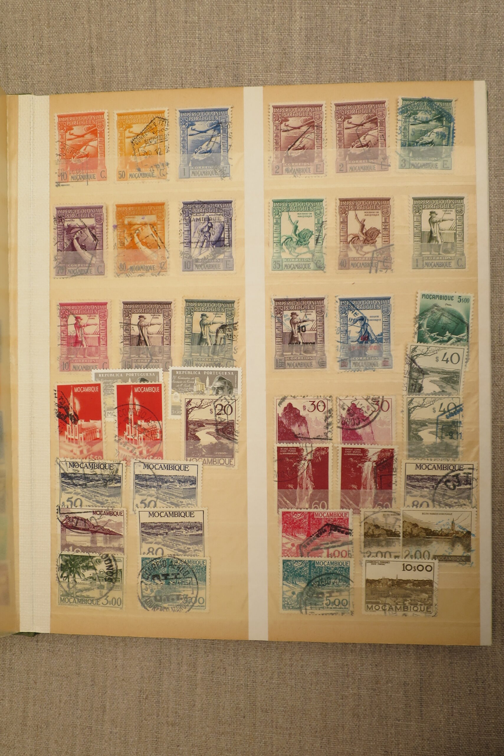 PORTUGAL + PORTUGUESE COLONIES STOCK BOOK / <i>PORTUGAL / PORTUGIESISCHE KOLONIEN –</i> - Image 7