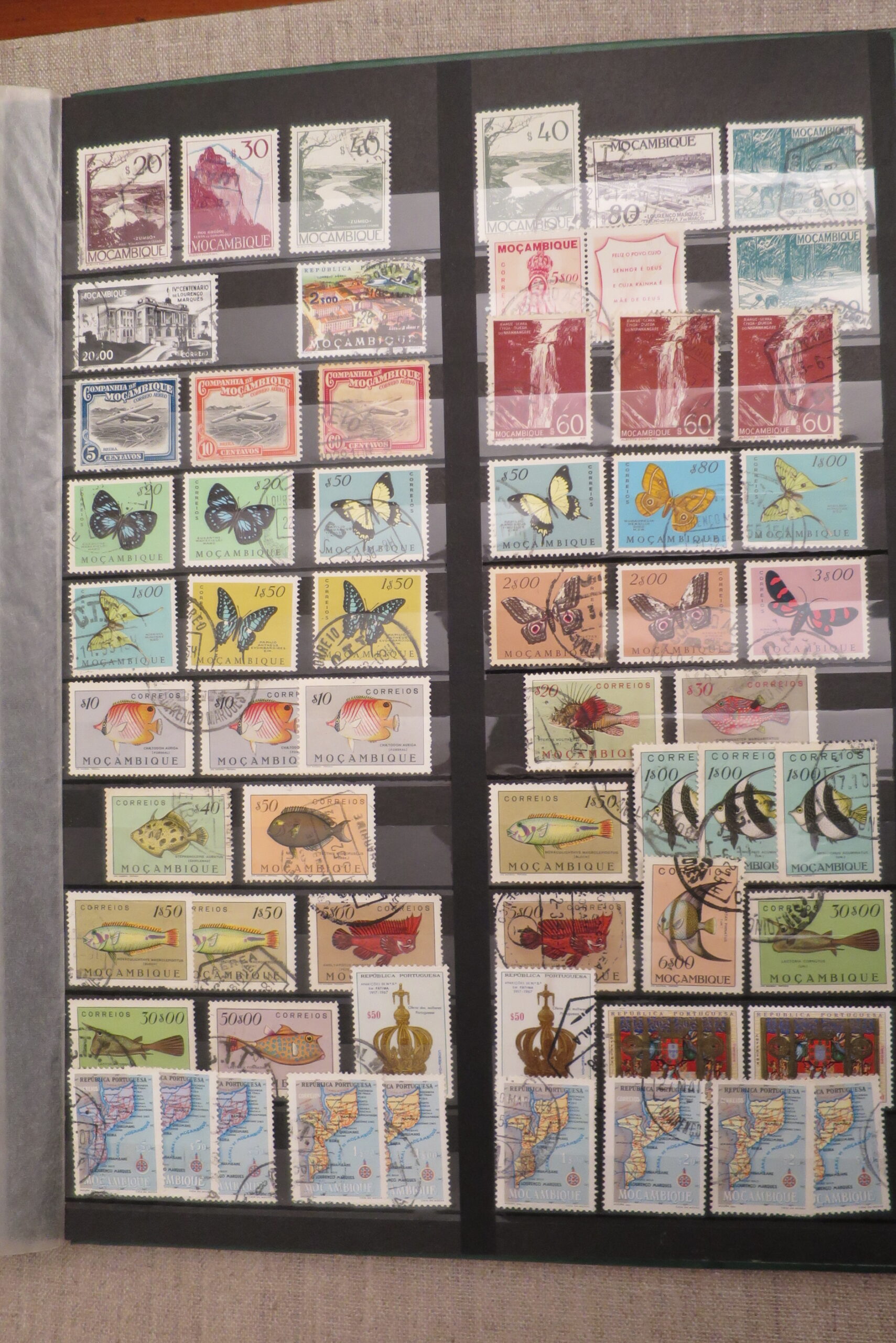 PORTUGAL + PORTUGUESE COLONIES STOCK BOOK / <i>PORTUGAL / PORTUGIESISCHE KOLONIEN –</i> - Image 30