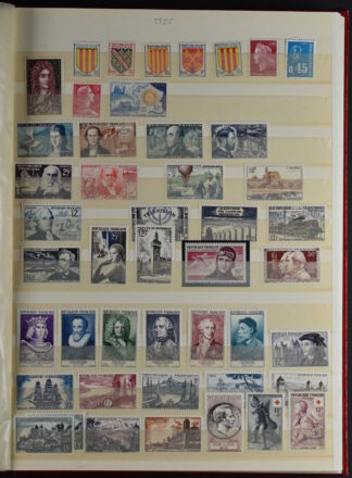 FRANCE, COLLECTION IN TWO STOCKSBOOKS SOME GOOD ITEMS / <i>FRANKREICH – Sammlung in zwei Steckbüchern, teils bessere Werte</i>