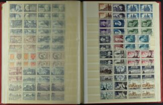 FRANCE, COLLECTION BLOCKS OF 4 NEVER HINGED <i>Sehr schöne Sammlung Frankreich in Viererblocks, postfrisch, Yvert-Katalogwert €5’200</i>