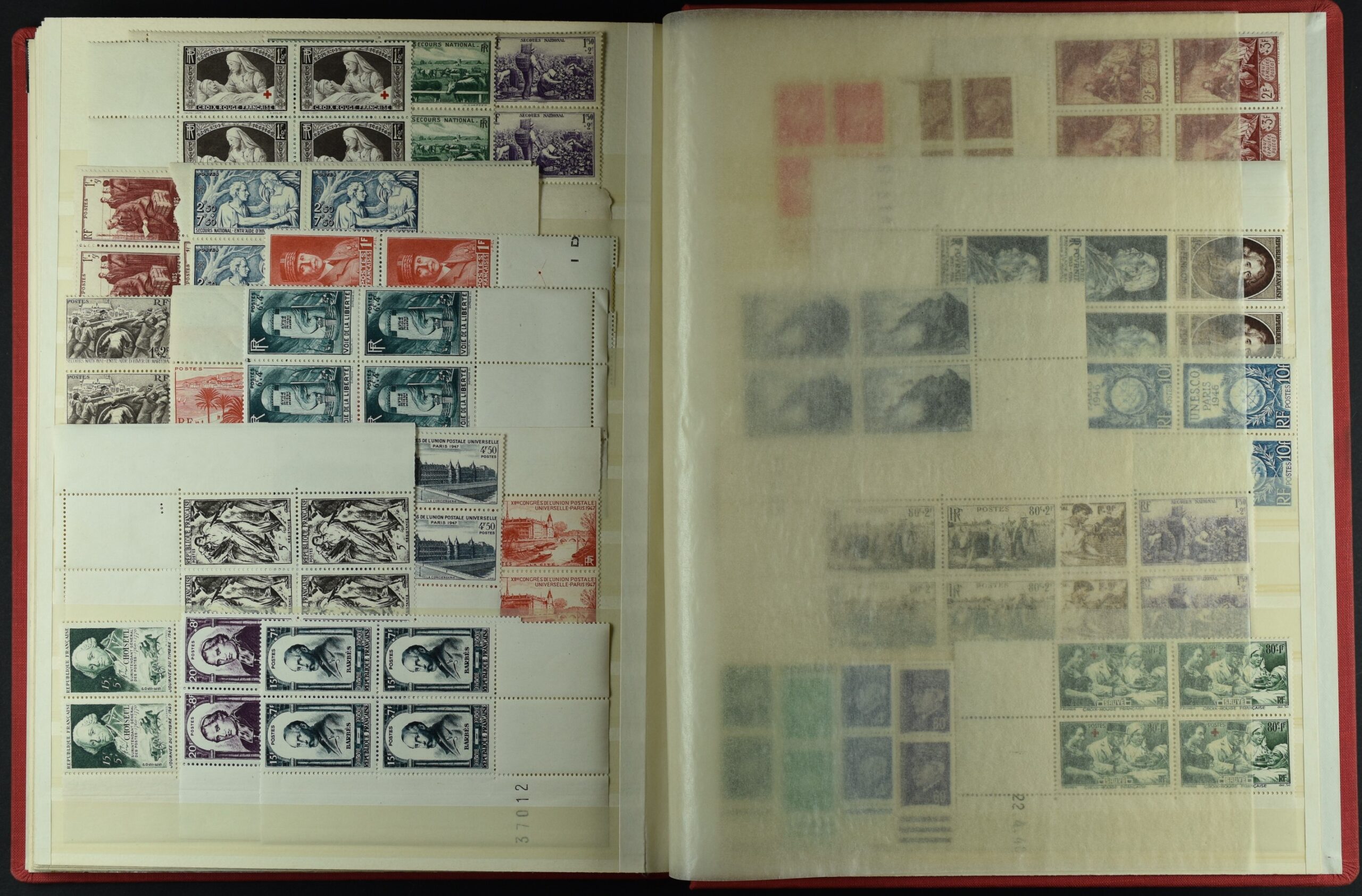 FRANCE, COLLECTION BLOCKS OF 4 NEVER HINGED <i>Sehr schöne Sammlung Frankreich in Viererblocks, postfrisch, Yvert-Katalogwert €5’200</i> - Image 2